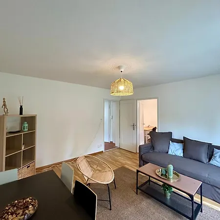 Comfort Meets Simplicity Apartament *